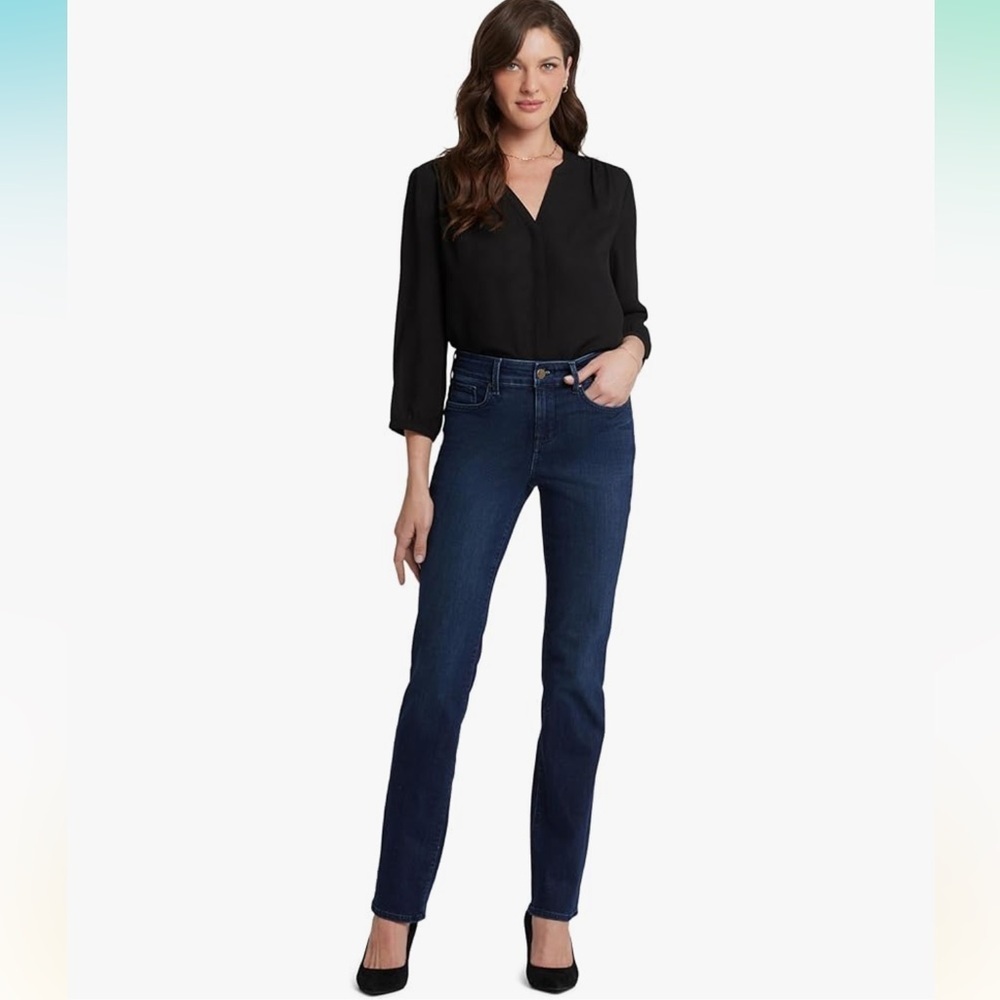 NYDJ Straight Boot-Cut Jeans. Women’s Sz-4. Classic | Timeless | Slimming EUC